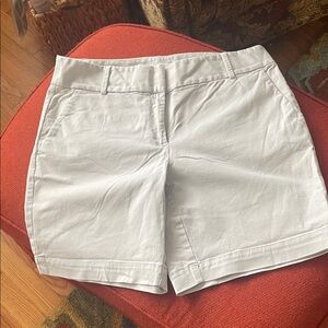 Loft Riviera short. Size 4.
